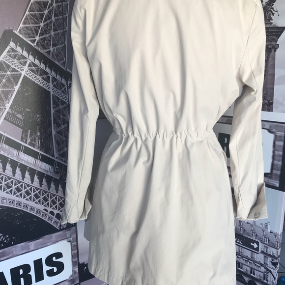 Sold - Picture 4 of 8